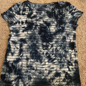 Soft and sexy American eagle T-shirt